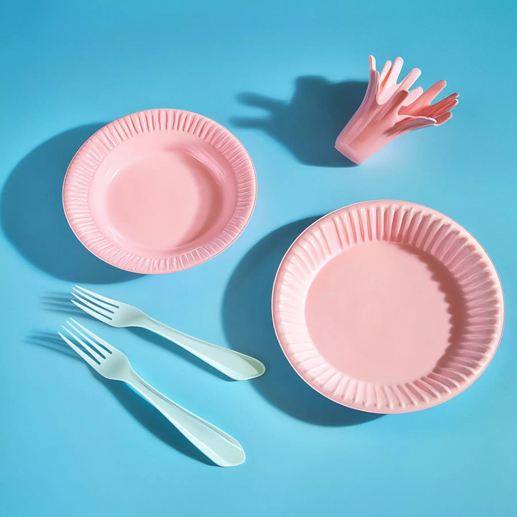 Platos de plástico para hóteles - Suministros hosteleros Daya